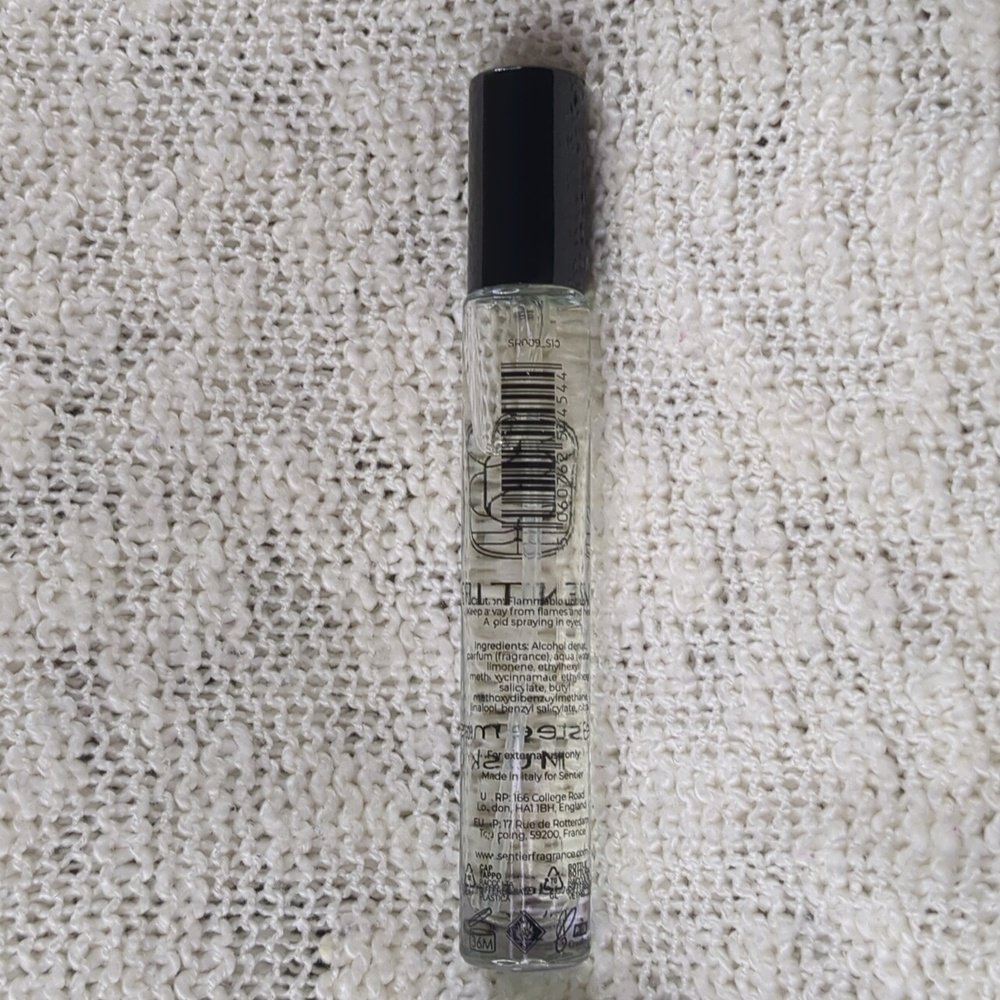Sentier Esteemed Musk Eau de Parfum Travel Spray, 10ml/0.34fl oz - Picture 4 of 10